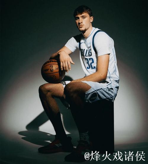 42分！弗拉格追平独行侠队史新秀单场常规赛最高得分纪录