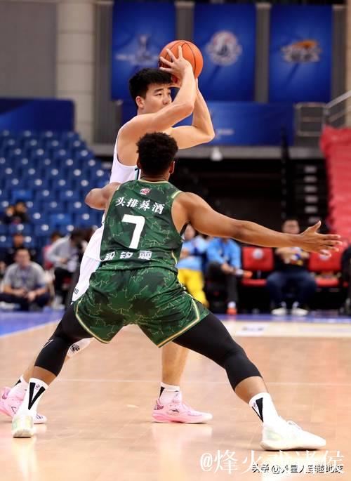 CBA夏联-吕俊虎21分青岛大胜首钢 范子铭11+8 CBA夏联-吕俊虎21分青岛大胜首钢 范子铭11+8