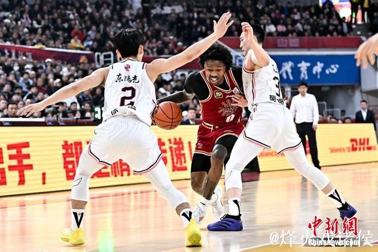CBA俱乐部杯:山西汾酒力克广东东阳光 CBA俱乐部杯:山西汾酒力克广东东阳光