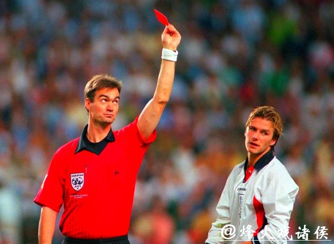 历届世界杯回顾与经典瞬间 历届世界杯回顾与经典瞬间